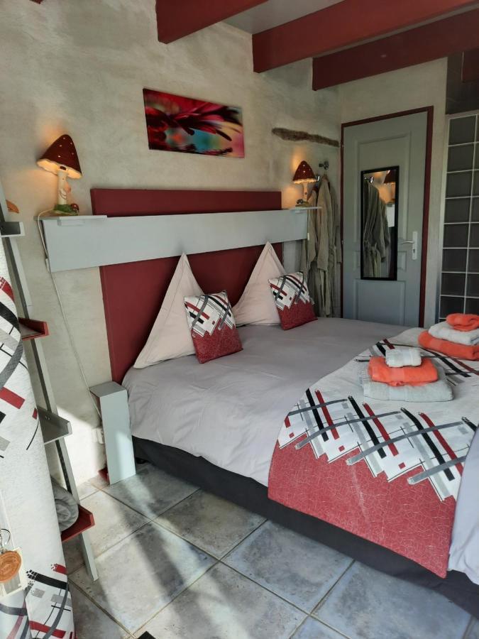 Bed and Breakfast L'Echappee Tremoussante Saint-Barthelemy-de-Vals Экстерьер фото