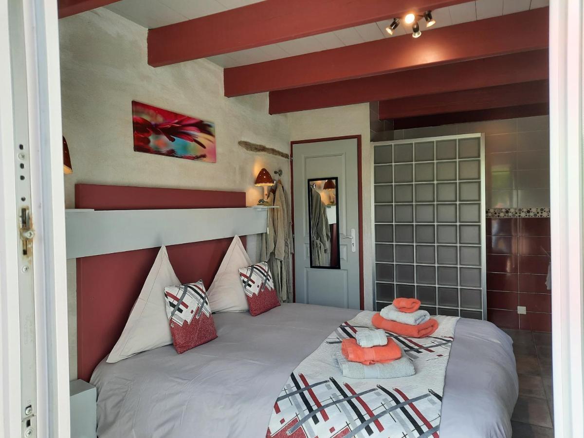 Bed and Breakfast L'Echappee Tremoussante Saint-Barthelemy-de-Vals Экстерьер фото