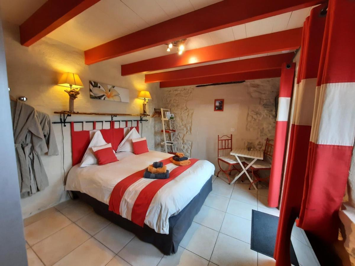 Bed and Breakfast L'Echappee Tremoussante Saint-Barthelemy-de-Vals Экстерьер фото