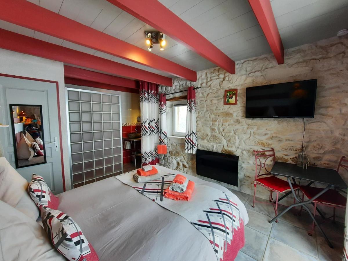 Bed and Breakfast L'Echappee Tremoussante Saint-Barthelemy-de-Vals Экстерьер фото